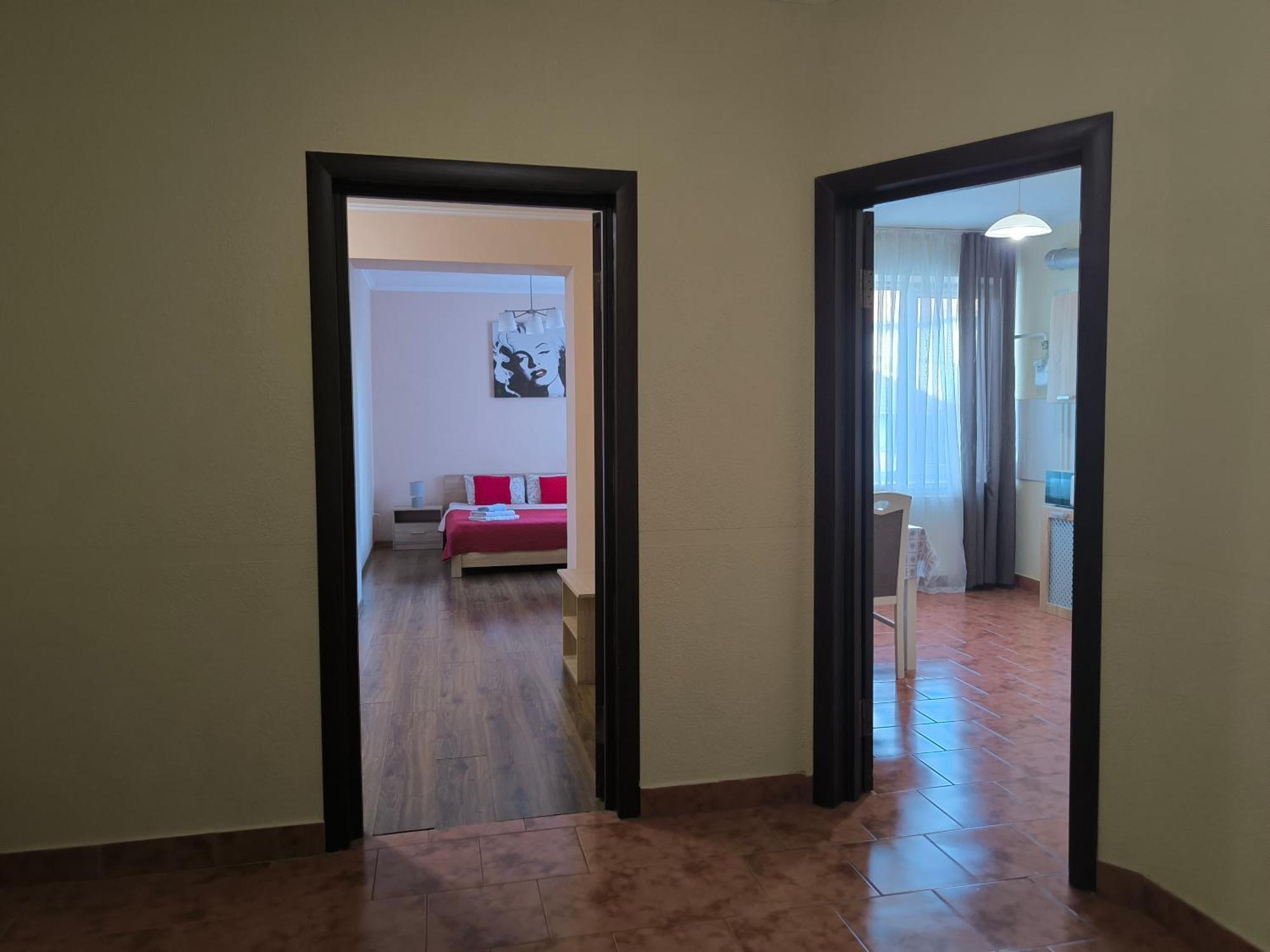 Apartments Domovik Мостова 5 Кв 37 무카체베 외부 사진