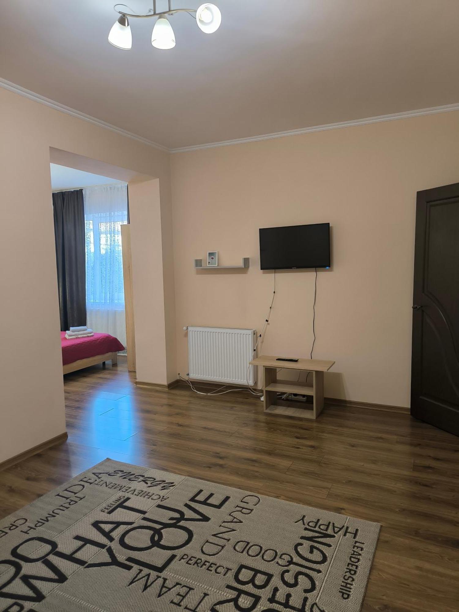 Apartments Domovik Мостова 5 Кв 37 무카체베 외부 사진